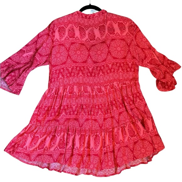 Agnes & Dora Boho Tiered Mini Dress Size L Red Pink Paisley Print USA
A208 - Picture 2 of 4